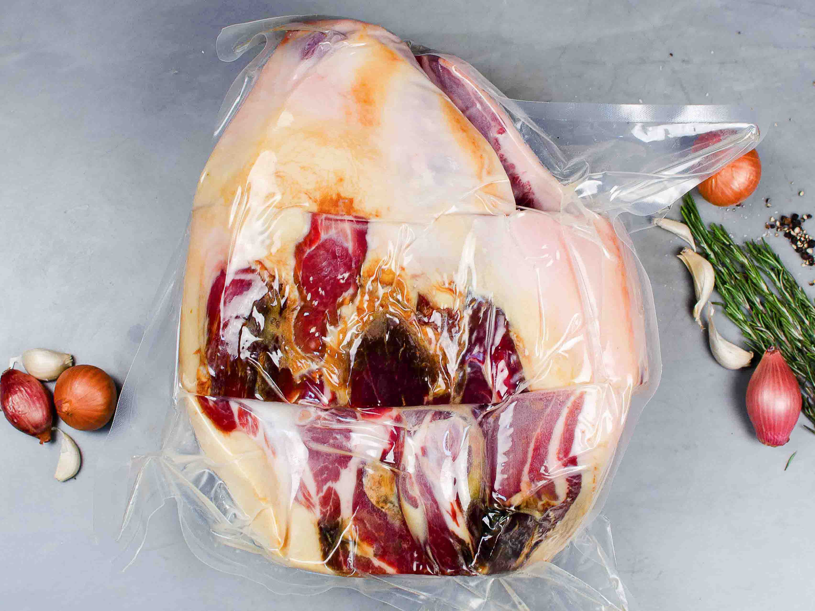 BROADBENT'S HERITAGE DRY CURED COUNTRY HAM