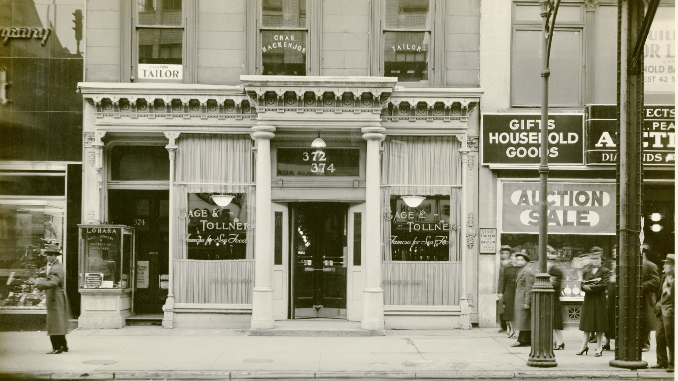 A Historic Restaurant Returns to Brooklyn