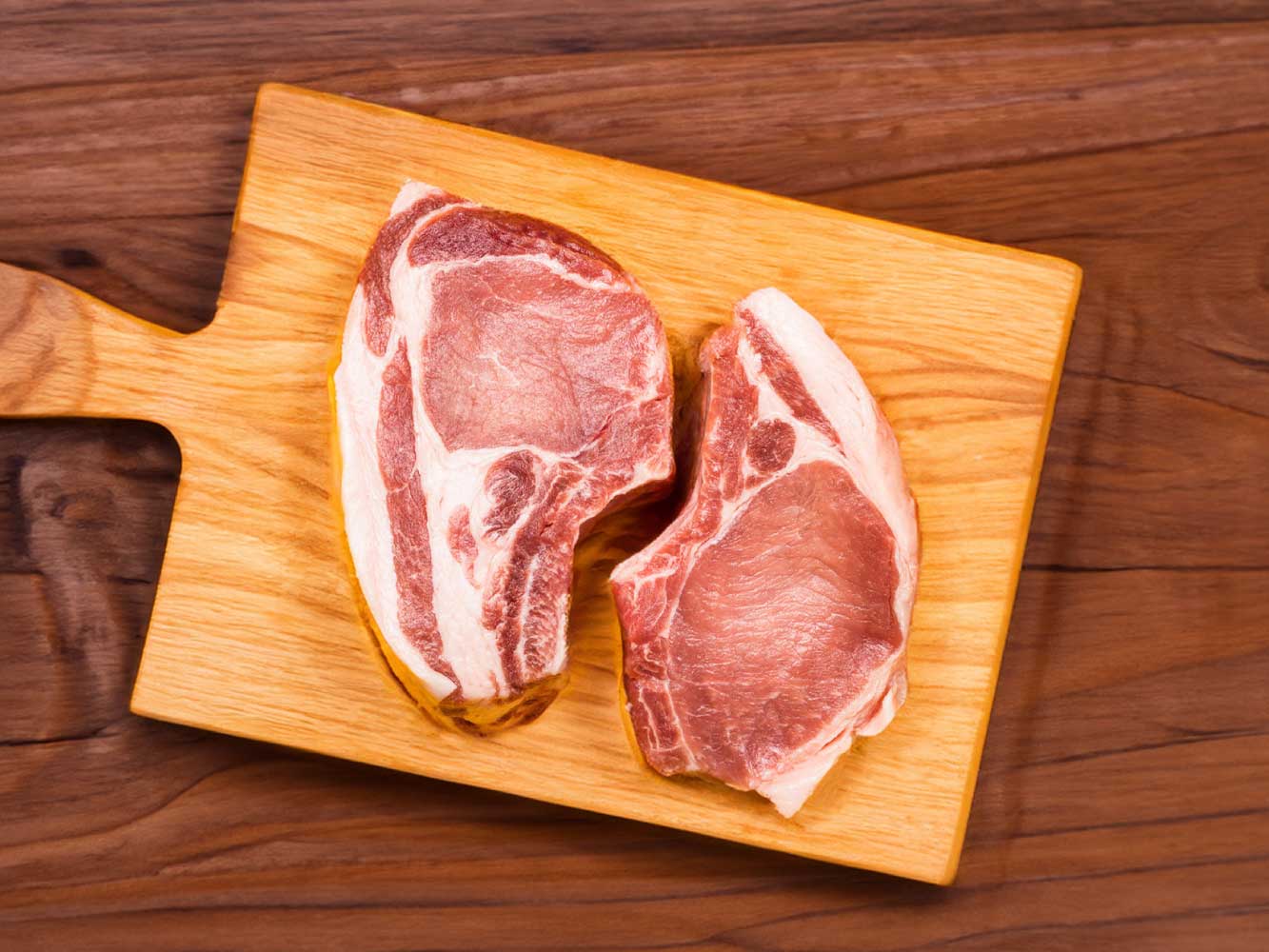 CENTER-CUT DOUBLE PORK LOIN CHOPS